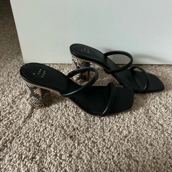 Target Heels - Picture 1 of 3